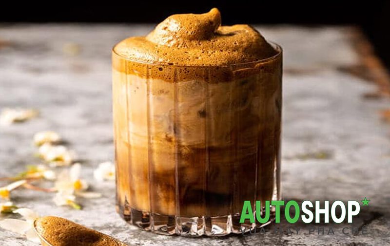 Công thức làm cà phê đánh bông White Russian