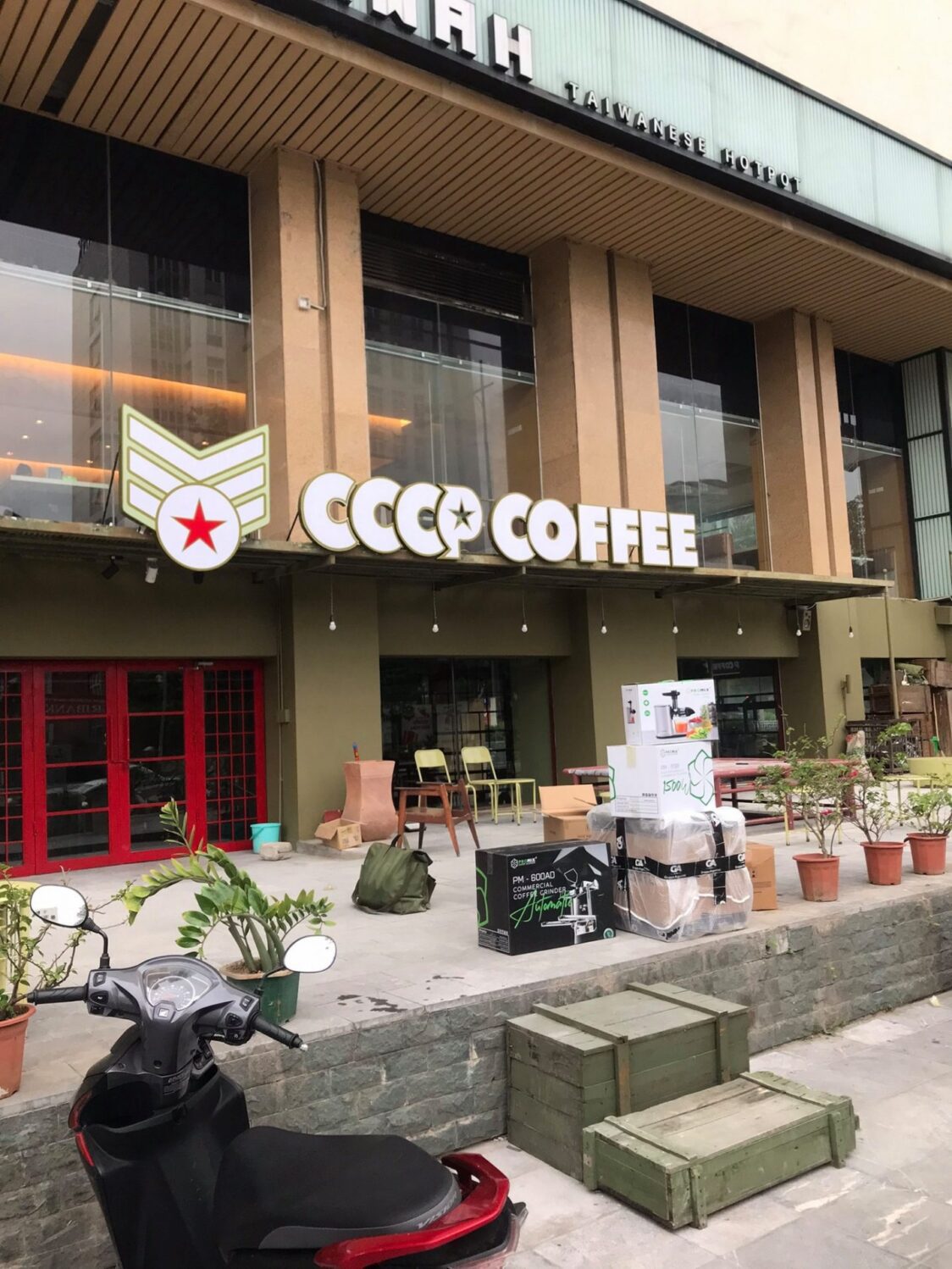 Cung cấp trọn bộ máy móc cho CCCP COFFEE Hà Đông